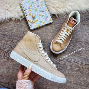 NEW Nike Blazer Mid